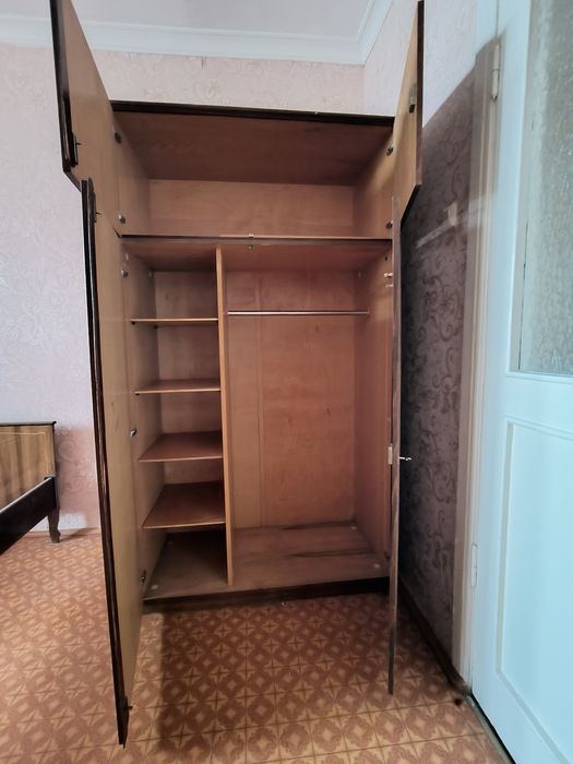 Шкаф плательный б/у