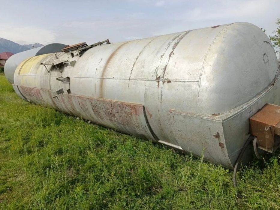 ЦИСТЕРНЫ ёмкосьти вагонные.