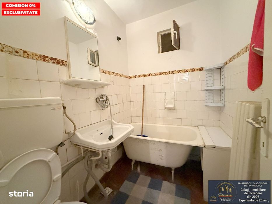 Apartament 2 cam de vânzare Micro 40 (spatele fostului cinema Flacăra)
