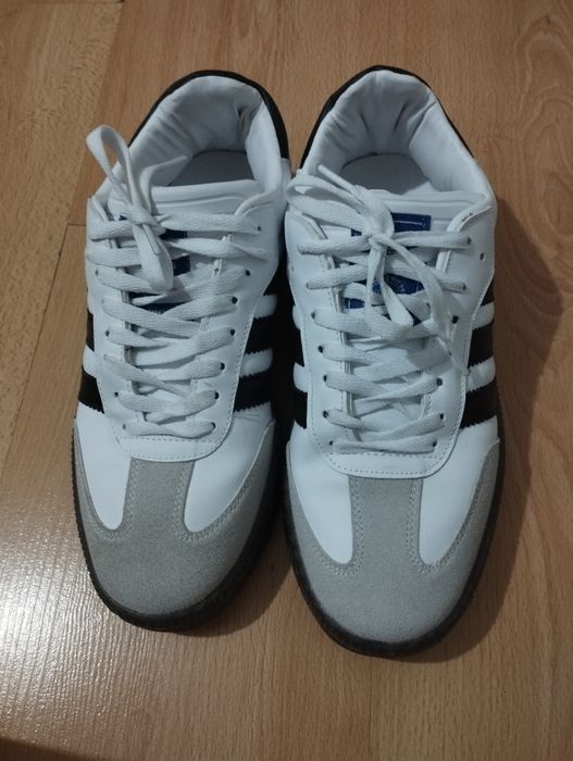 Маратонки Адидас