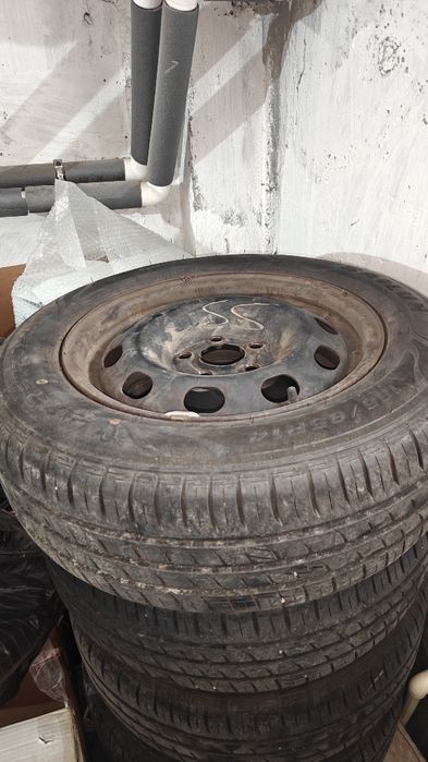 Vând roti Fabia R 14