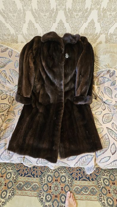 Продам норковую шубу