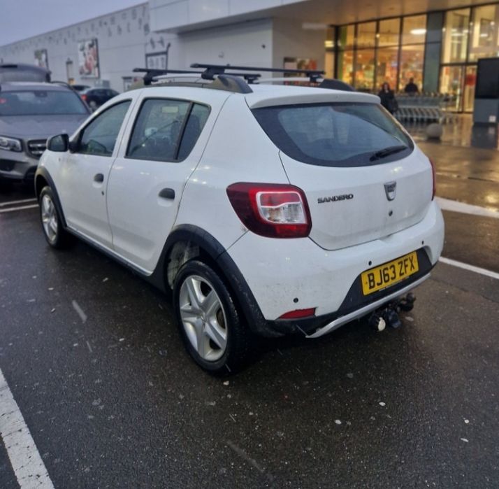 Bot Parte Fata Bara Capota Faruri Aripa Usa Dacia Sandero Stepway