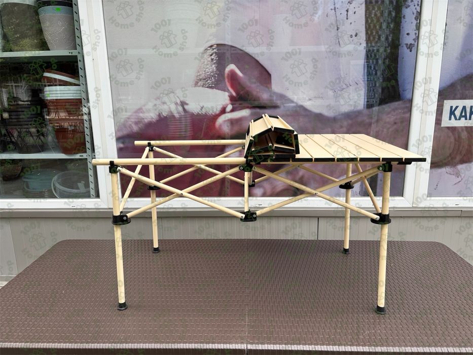 Сгъваема къмпинг маса с 4 стола и чанта за пренасяне