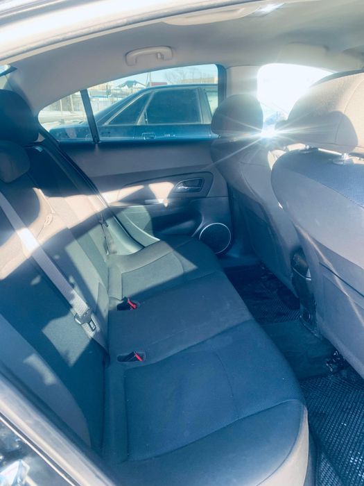 Продам срочно Шевроле Круз