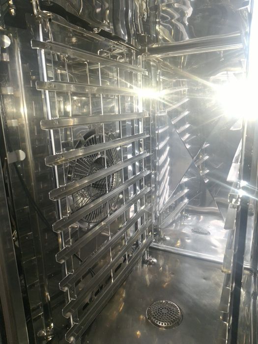 Конвектомат рационал  SCC 10 тави