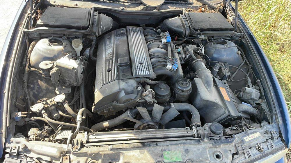 Бмв bmw e39 523i м52б25 на части
