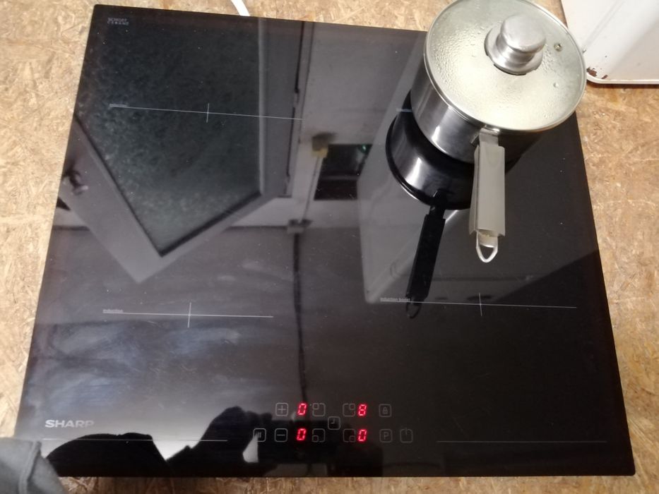 Plita inducție Sharp