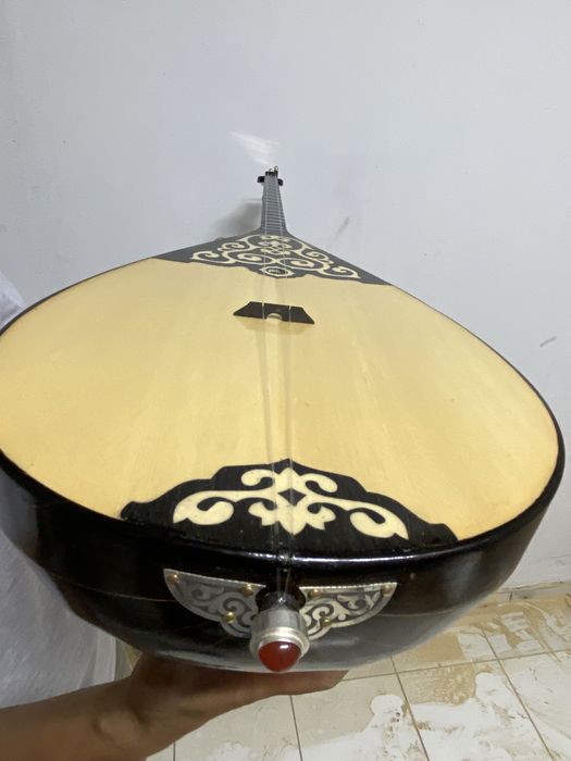 Домбыра ручная работа