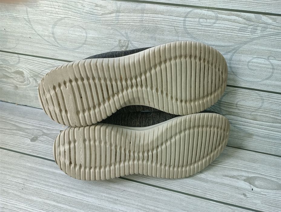 Skechers N 39 маратонки