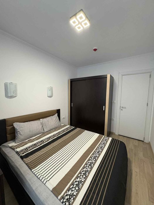 Дава се под наем Двустаен апартамент в Бургас, Славейков - 60 кв.м за 612 € - Снимка #3