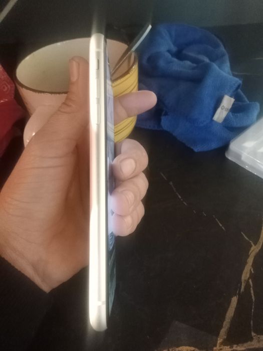 Айфон 11 64г белый обмен с21