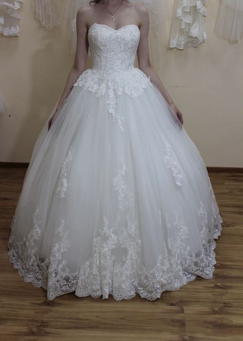 Свадебное платье