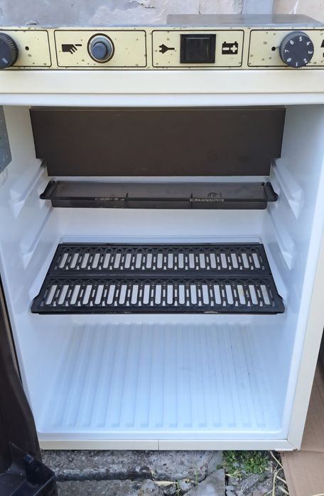 Хладилник за каравана или кемпер