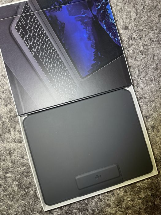 Husa Logitech  noua ipad pro 12,9 inch  gen 3