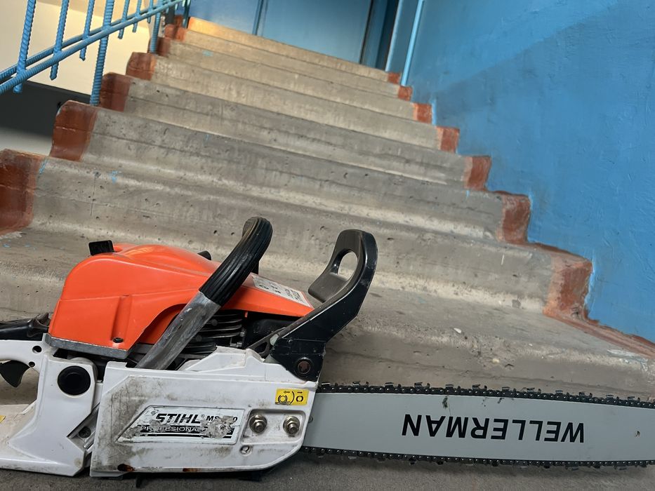 Продается  бензопила новая