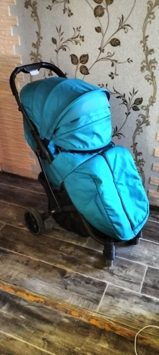 Коляска прогулочная