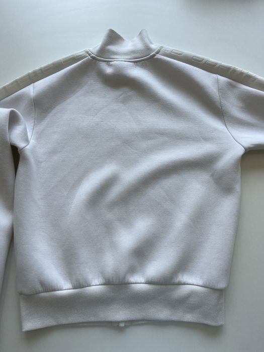 Суичър Guess Allie, размер M, 85 лв