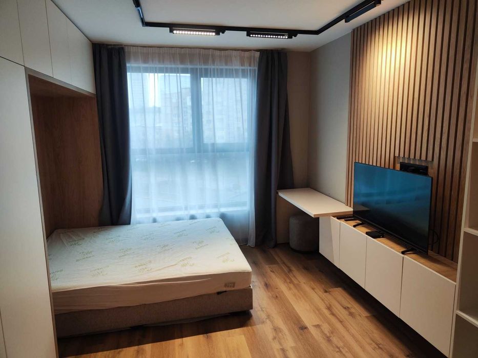 Дава се под наем Едностаен апартамент в София, Център - 40 кв.м за 214.2 € - Снимка #3