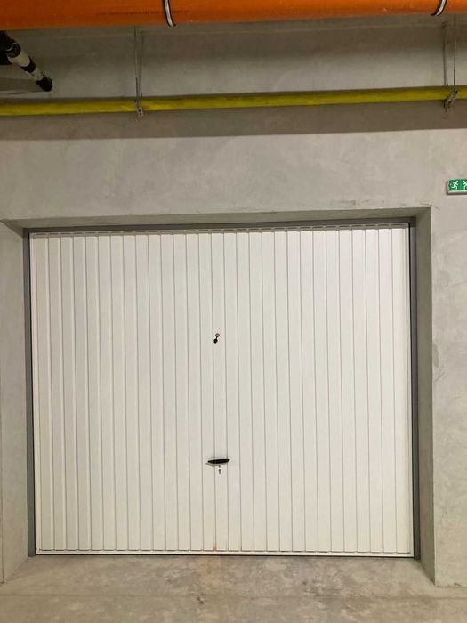 Дава се под наем Гараж / Паркомясто в София, Малинова долина - 18 кв.м за 85 € - Снимка #1