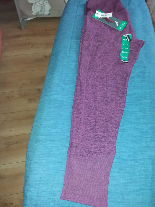 Дамски спортни клинове