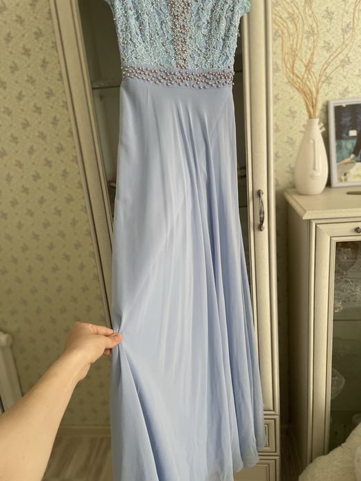 Платье вечернее.