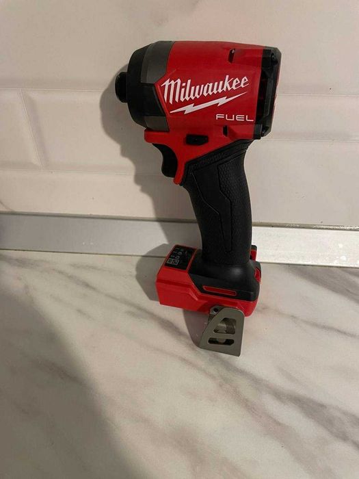 Milwaukee Masina de insurubat Fid3-M18. Produs nou