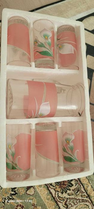 Графин со стаканами