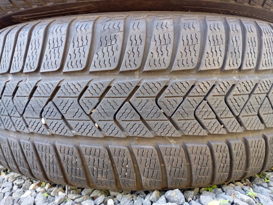 Anvelope 245/50/19 Pirelli