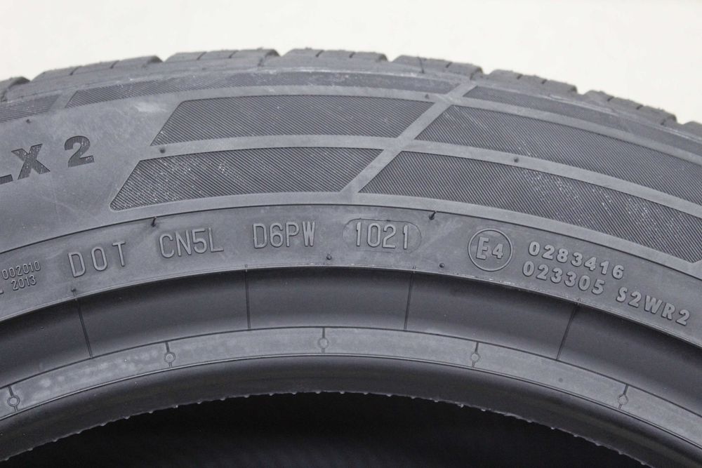 225/55-18 Continental Cross Contact