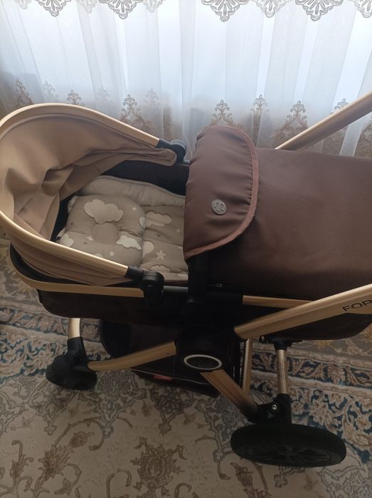 Коляска срочно сотилади