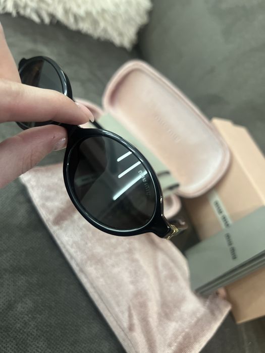 Miu Miu оригинални очила в черен цвят