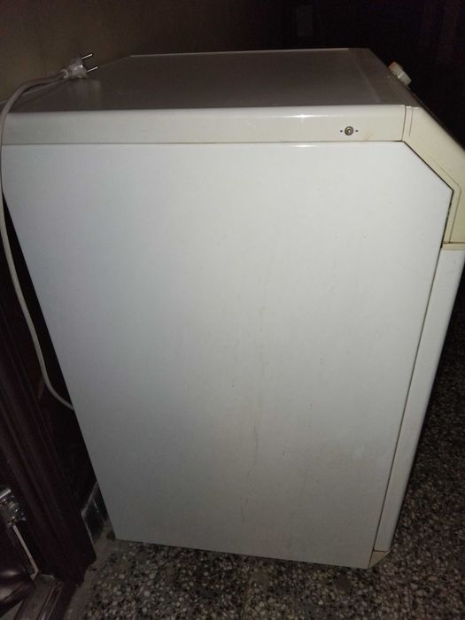 Продавам пералня "Miele W374"