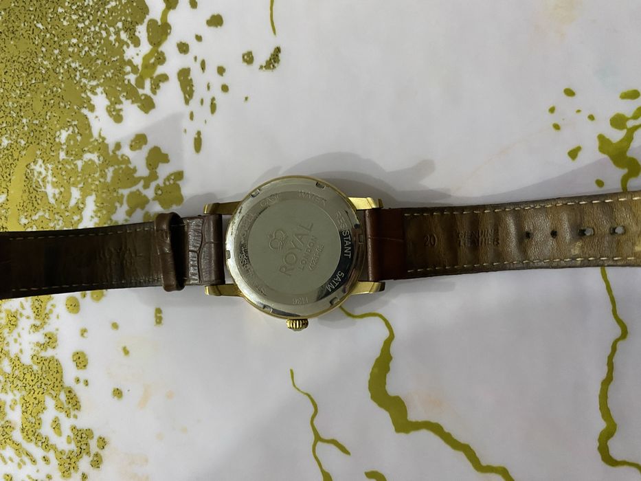 Royal london часы