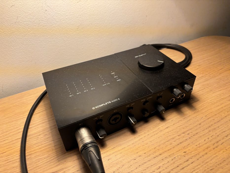 Native Instruments Komplete Audio 6 MKII