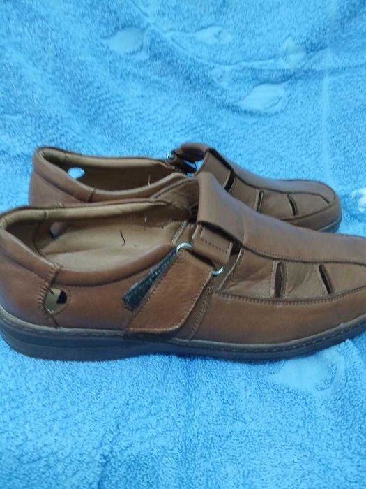 Vand pantofi de vara si toamna din piele produs in Romania
