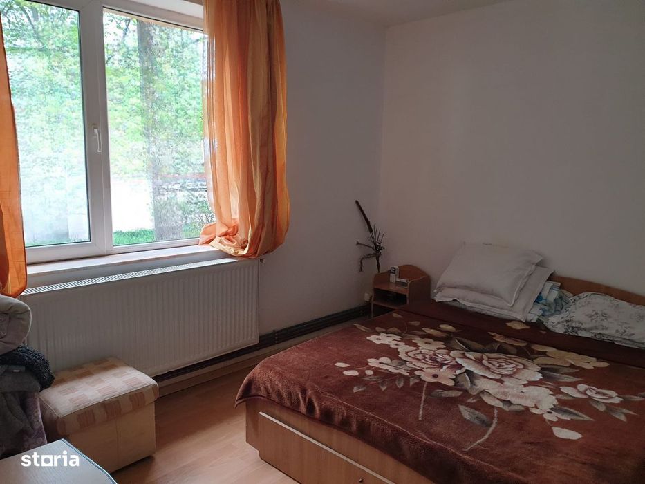 Apartament 3 camere Frații Golești, et P/4