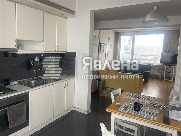 Дава се под наем Двустаен апартамент в София, Център - 81 кв.м за 800 € - Снимка #2