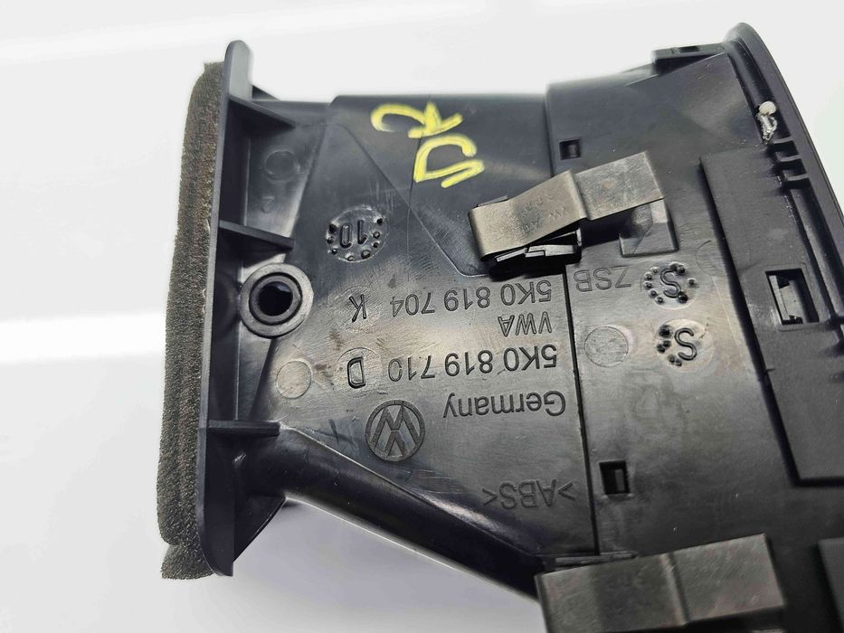 Grila aerisire dreapta Volkswagen Golf 6 (5K1) [Fabr 2009-2013] 5K081