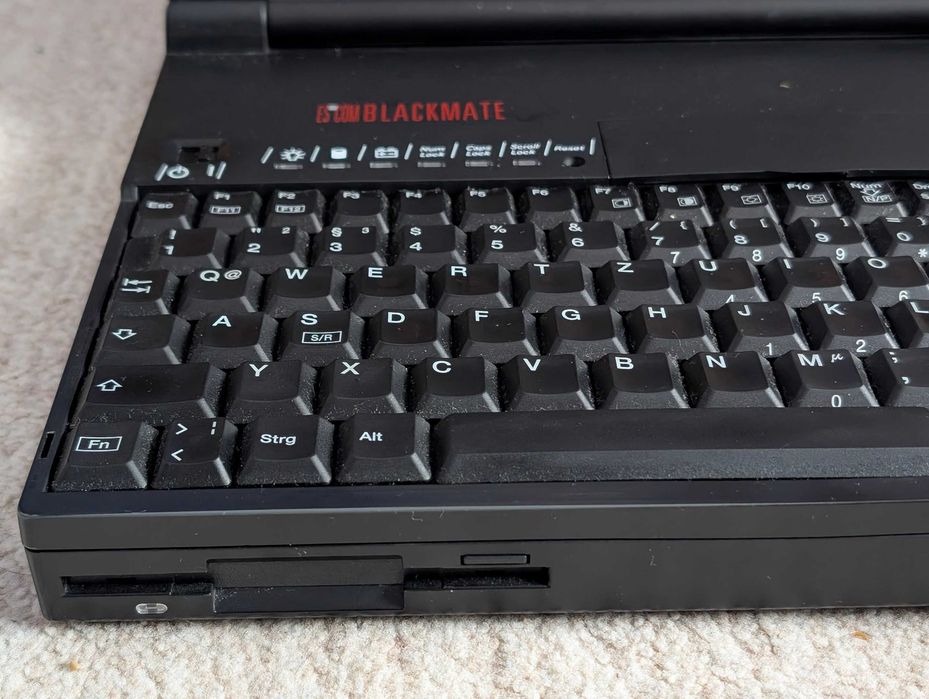 ESCOM 386S XL-V , 200 RONi Drobeta-Turnu Severin • OLX.ro
