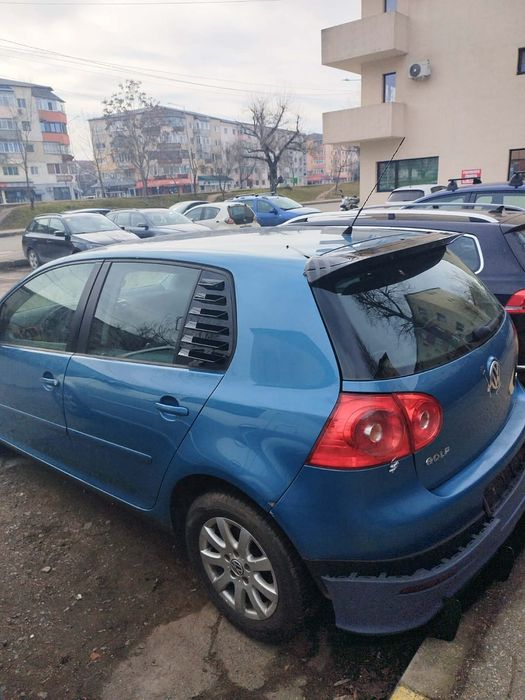 Golf5 schimb sau vând