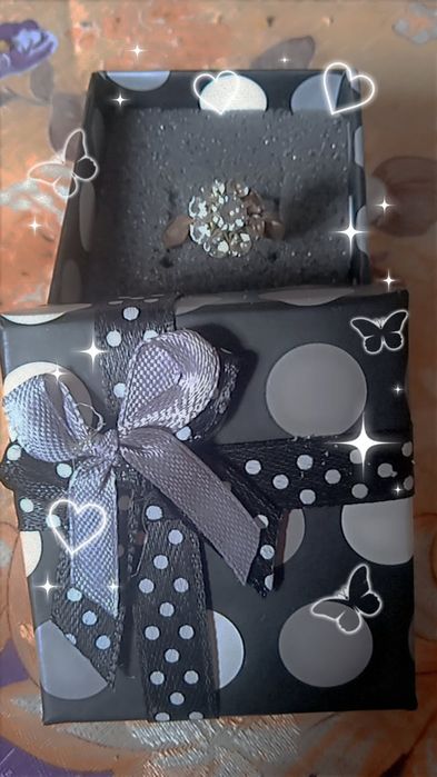 Toshkentisi tilla uzuk 4 gr 19/20 razmerdagilarga toʻgʻri keladi