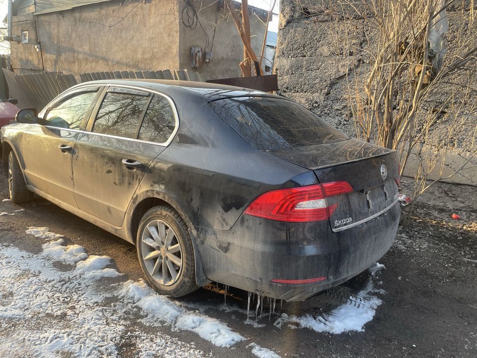 Skoda Superb 2014 2л турбо