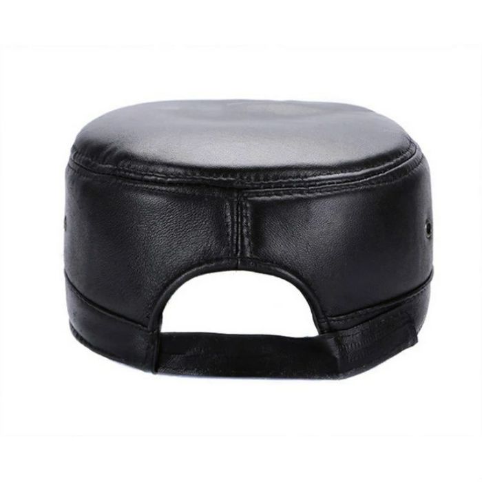 Кепка из натуральной кожи с начесом