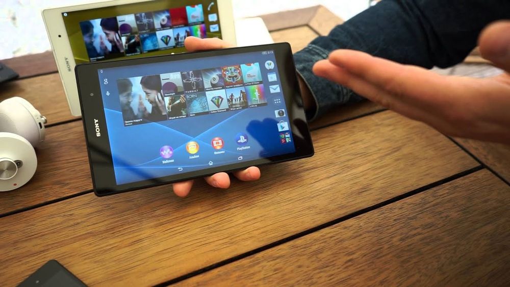 Планшет с пыле- и влагозащитой 8" Sony Xperia Z3 Tablet Compact SGP611