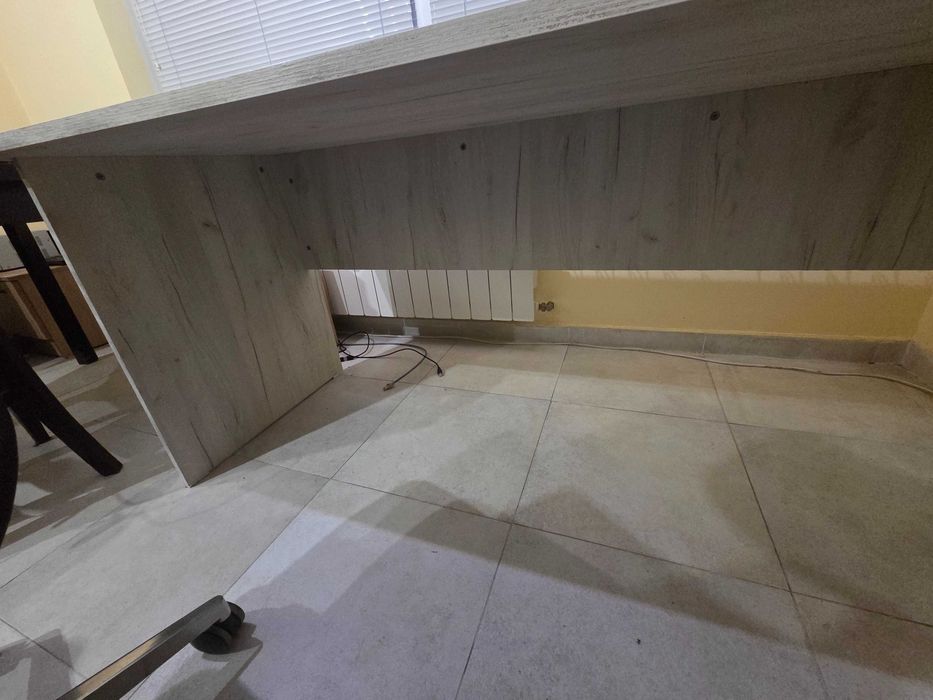 Бяло офис бюро 180х70х75