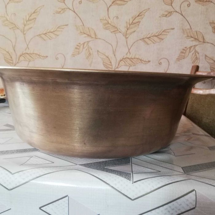 продаю медный таз