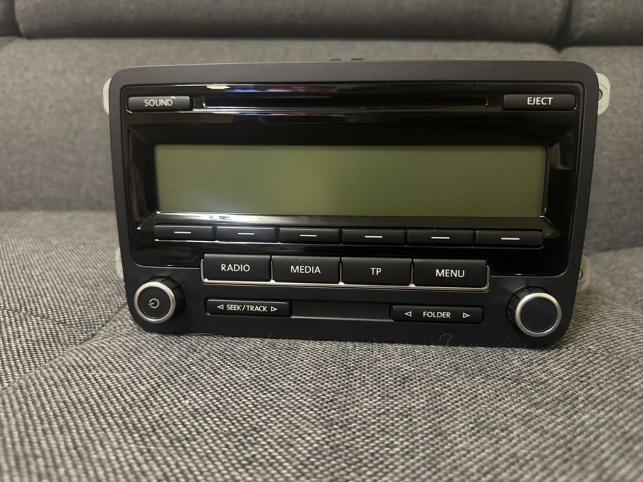 Оригинално радио за VW - RCD310 с код