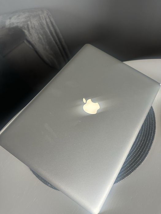 Macbook Pro 15 inch i7