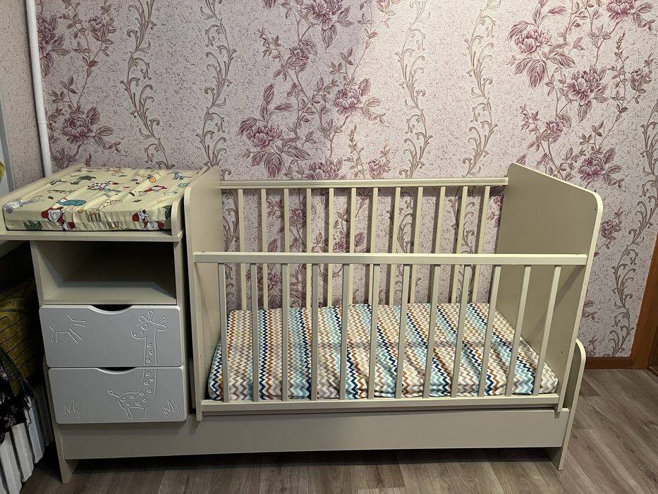 Продается манеж трансформер